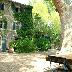 https://campagne-baudeloup.fr-provencehotel.com